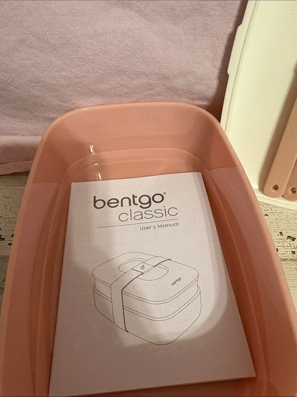 NEW. Stackable Bento Lunch Box Set in Blush Pink and 3 Stainless Steel Mira bowl